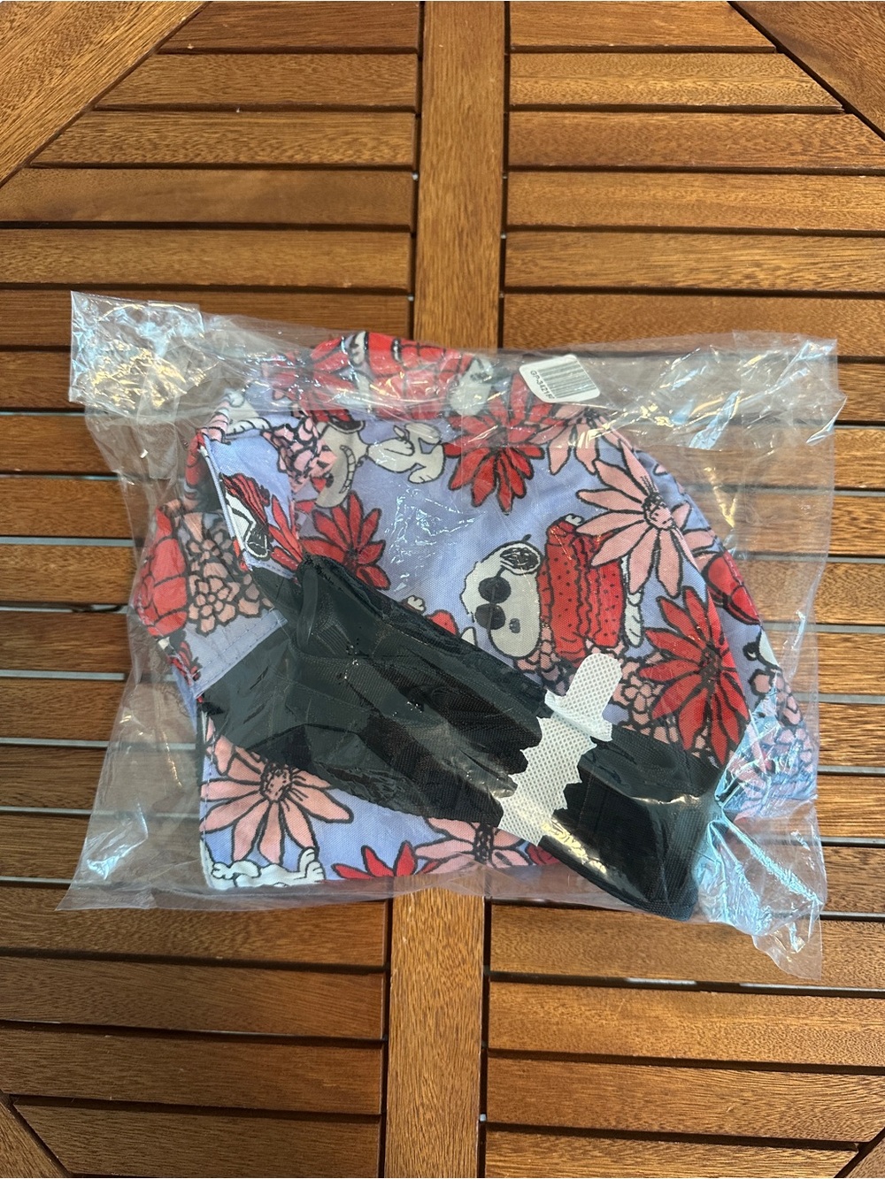 NWT Baggu Snoopy Floral Medium Crescent